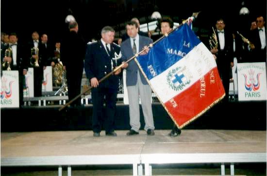 NOUVEAU DRAPEAU